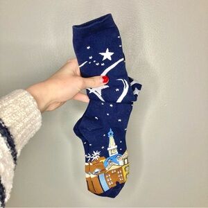 4/$10 - NWOT Knee-High Women’s Socks